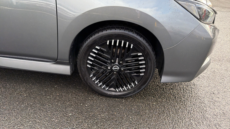 Nissan LEAF 110kW Tekna 39kWh 5dr Auto Electric Hatchback